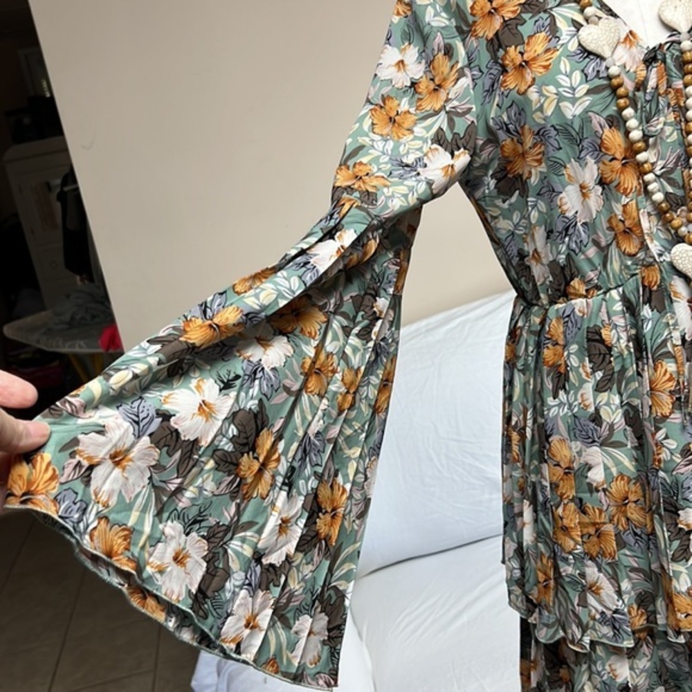 Woman’s‎ dresses - Picture 2 of 12